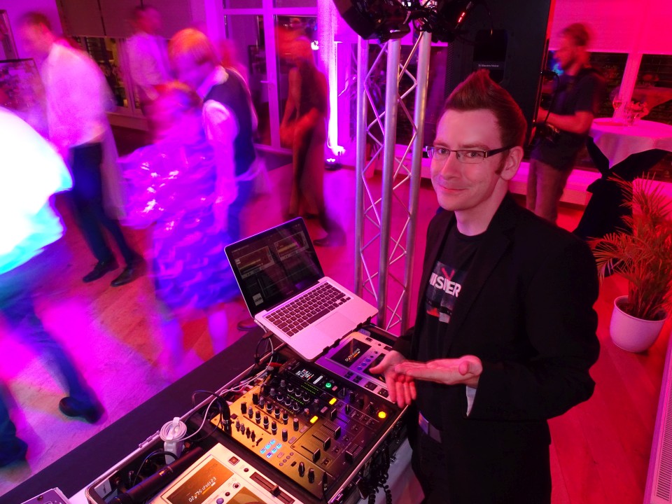 DJ Leer