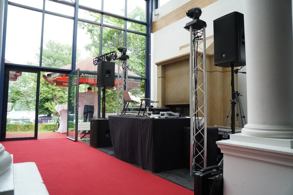 DJ Meschede